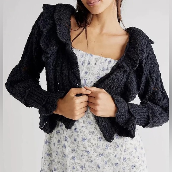 𝓯𝓹 Free People ~ Avery Cardigan in black - Picture 5 of 16